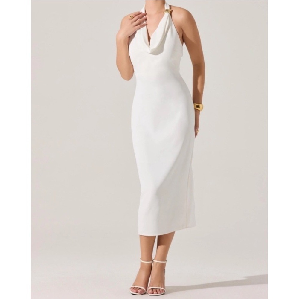 ASTR Alanna Halter Cowl Neck Midi Dress Color: Off white / M
